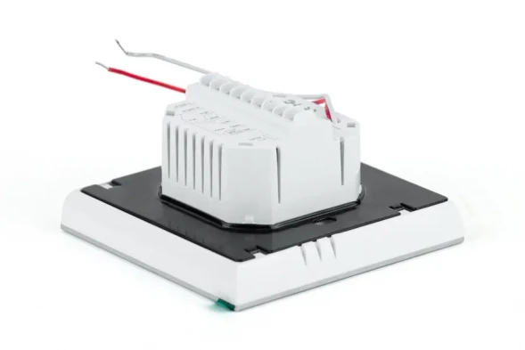 Командоконтроллер AMT со встроенным термостатом Греерс